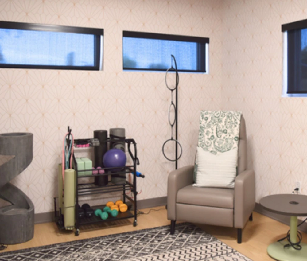 comfortable seating areas in the day use program