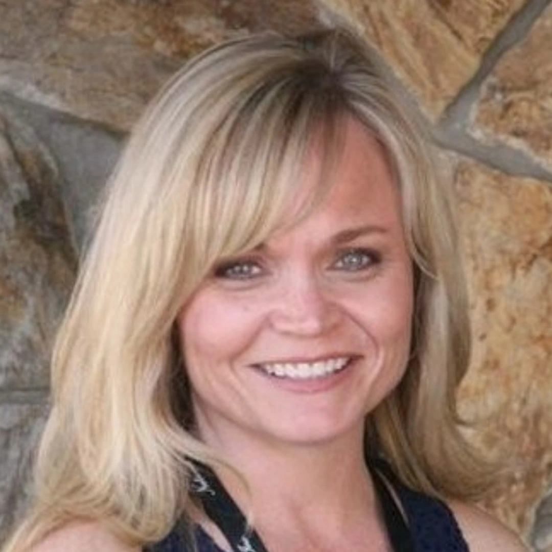 Julie Ransom Senior Vice President & Chief Operations Officer